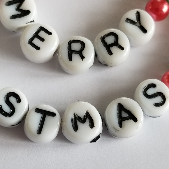 Handmade Merry Christmas brooch beaded letters safety pin red green - Picture 5 of 11